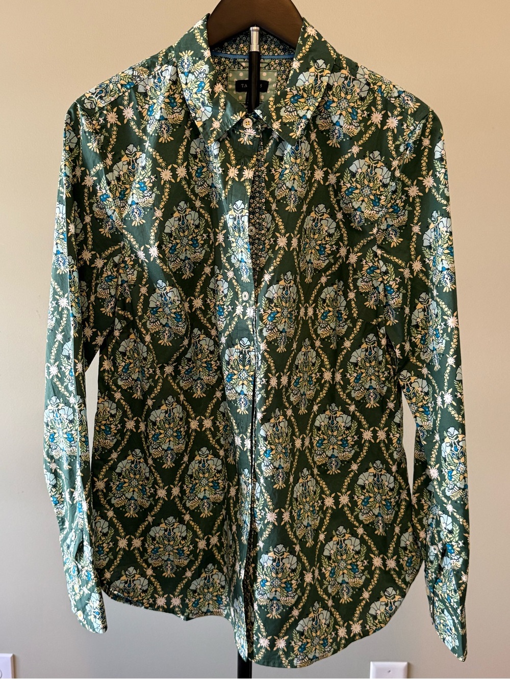 NWT Talbots Green Floral Medallion Button-Down Blouse Sz M (19.5 P2P)